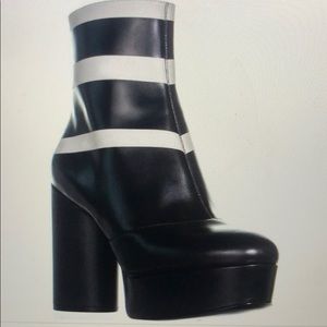 Marc Jacobs Amber platform boot